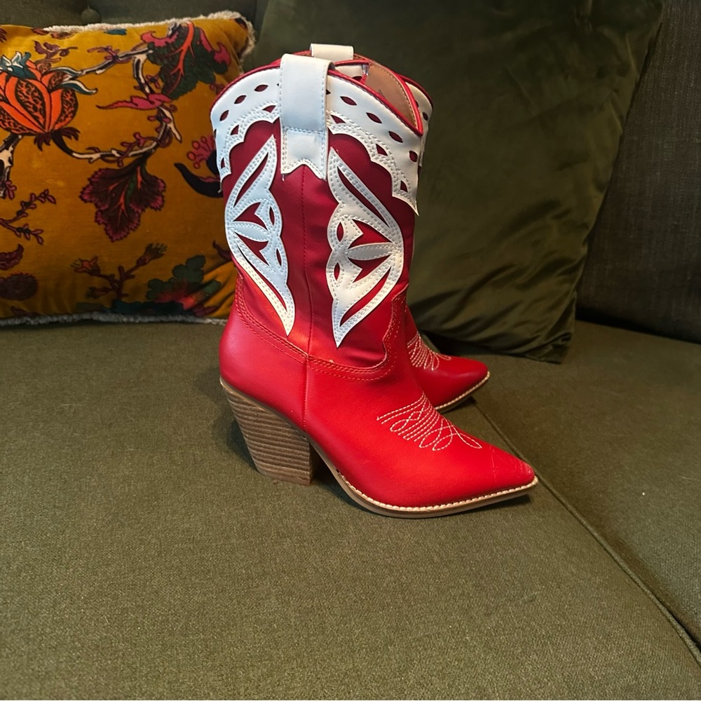 Red and white Western-Style Women's Boots altr’d state